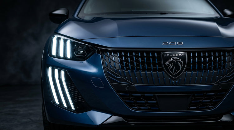 Peugeot bil front nærbillede