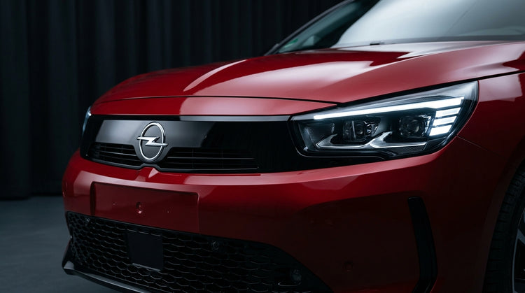 Opel bil front nærbillede